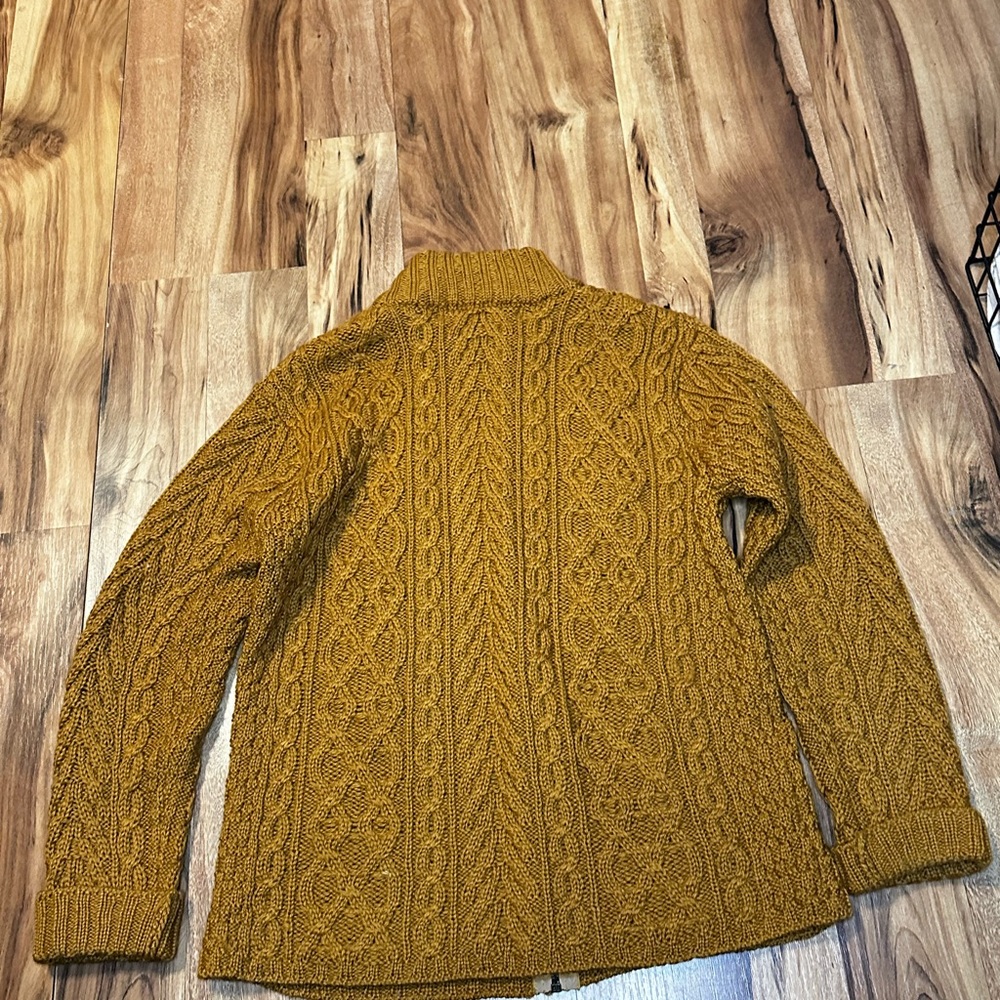 Inis Crafts Women’s 100% Merino Wool Irish Cable Knit Zip Sweater Mustard - Picture 10 of 10